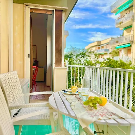 Pool Best Nest Apartment *